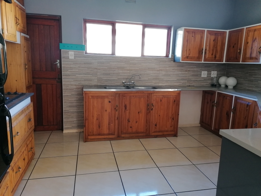 3 Bedroom Property for Sale in Heiderand Western Cape